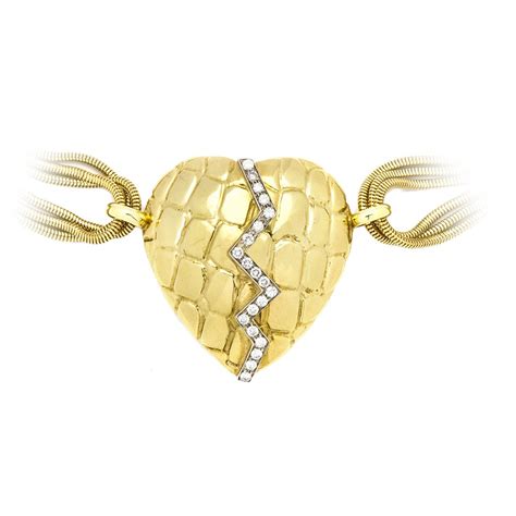 gold gucci heart necklace|Gucci gold chain necklaces.